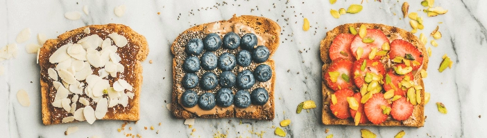 bread with vegetarian toppings