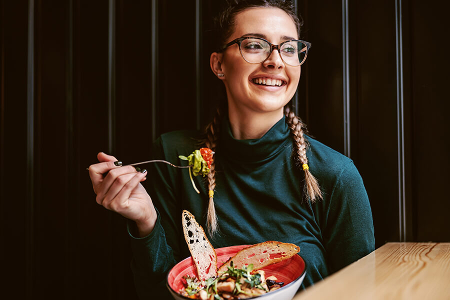 abnehmen mit Ernährungsplan Frau abnehmen mit Ernährungsplan Frau